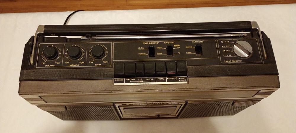 Radio-casetofon SHARP Gf-6060 HB