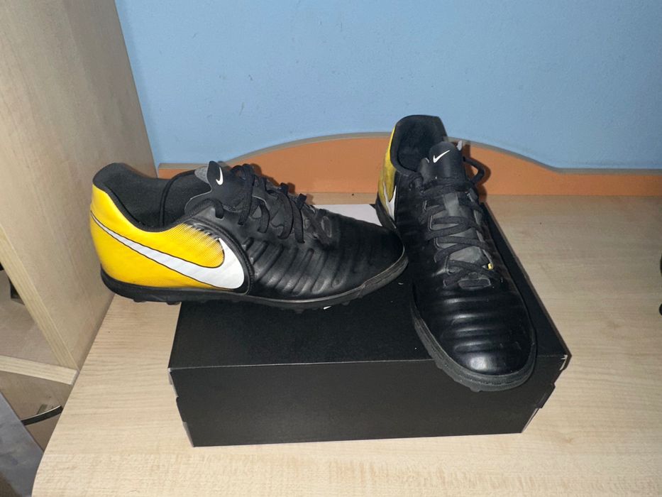 Футболни обувки за изкуствен терен Nike Маратонки TIEMPOX RIO