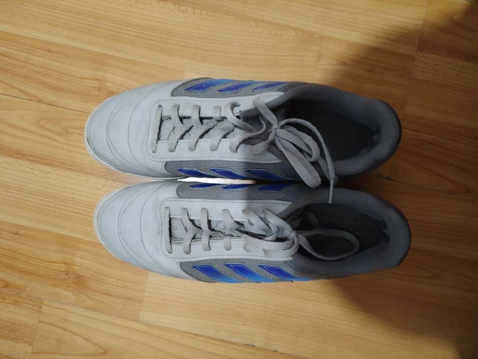 Adidași de football