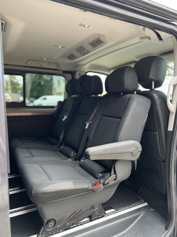 Y S M. FOR RENT  OFERIM SPRE INCHIRIERE Renault VIP  8+1 locuri  2019