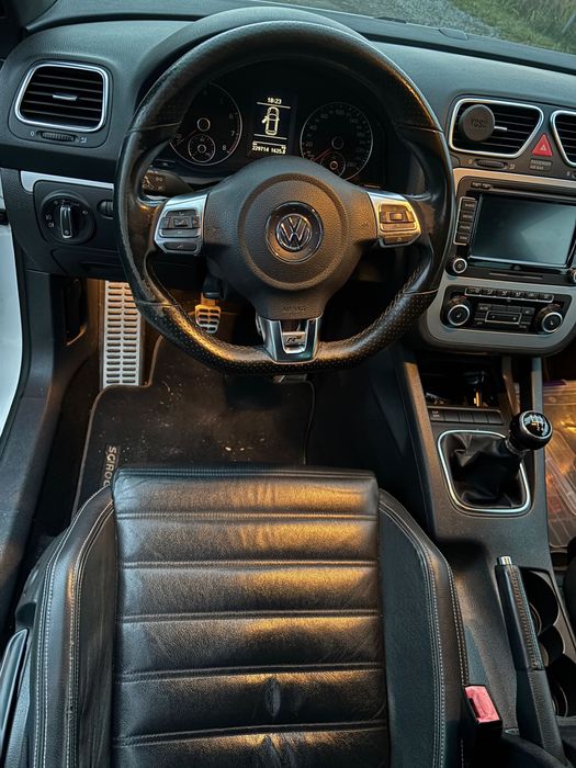 VÂND Volkswagen Scirocco 2010