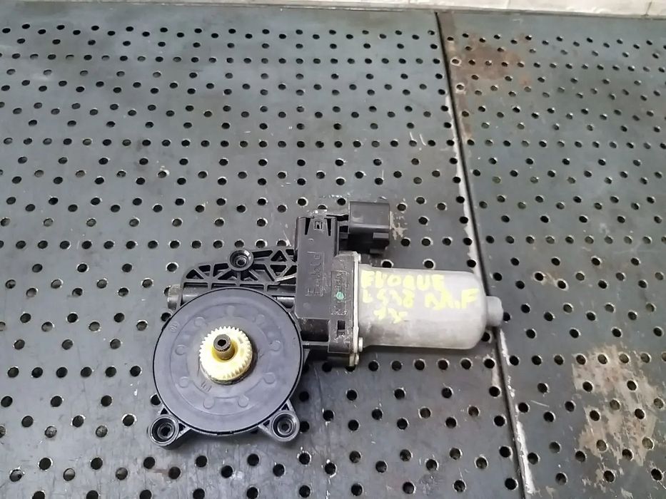 Motoras macara dreapta fata land rover range rover evoque l538 918957102