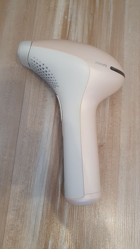 Pentru piese: Epilator IPL Philips Lumea SC2004/11