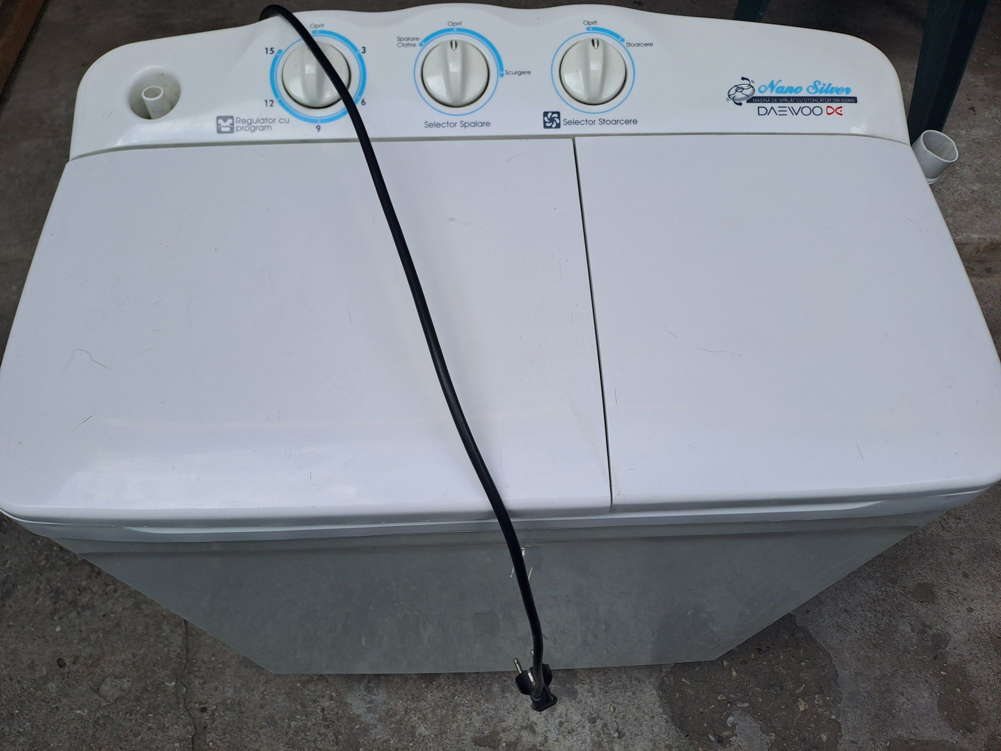 Mașină de spălat semiautomata cu storcător , Daewoo ,stare foarte bună