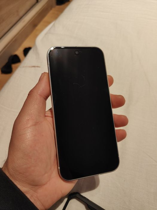 Vând schimb Google Pixel 9