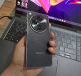 Oppo Find N3 Fold. 512 gb 16 gb ram  spate piele