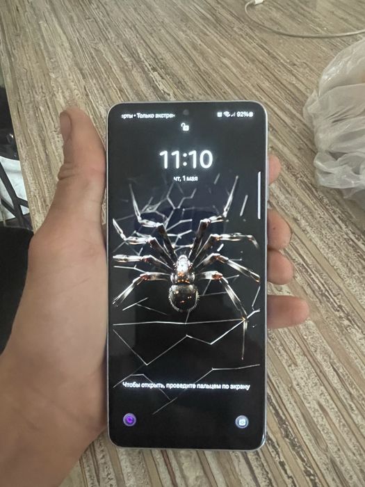 Продам телефон самсунг