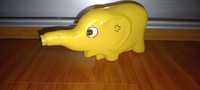 Jucărie vintage românească elefantel din plastic anii 80