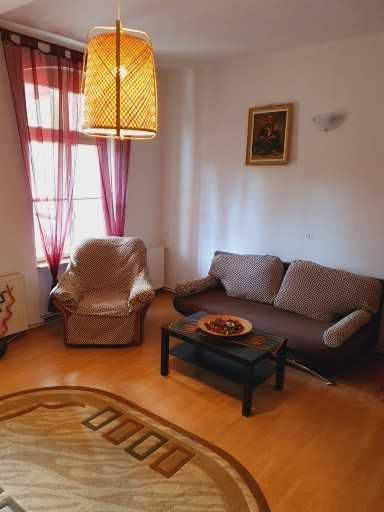 Închiriez  apartament cu 2 camere în Sinaia, Cartier Furnica