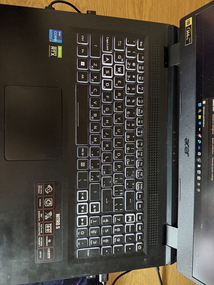 Acer Nitro 5 отлично състояние+подарък охлаждаща подложка