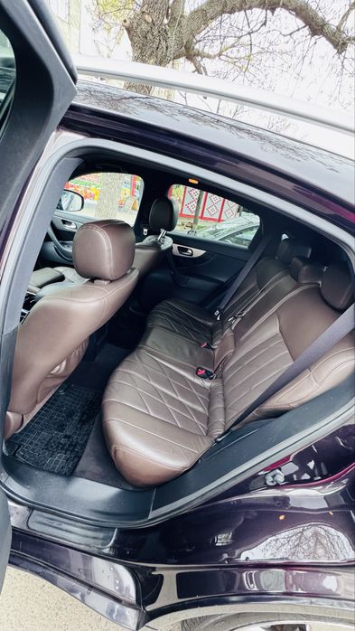 Infiniti qx70 sau fx30ds