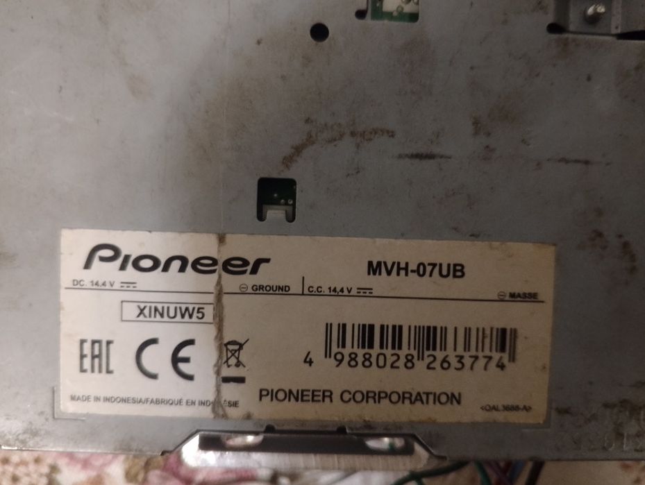 Pioneer magnitafon sotiladi