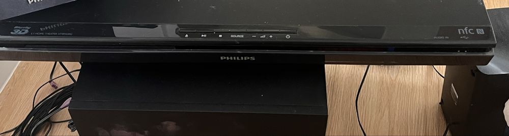 Sistem audio Philips 5.1 HTB352 de 1000W