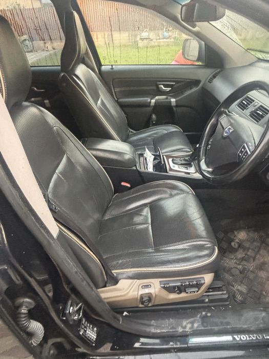 Vind volvo Xc90 7 locuri