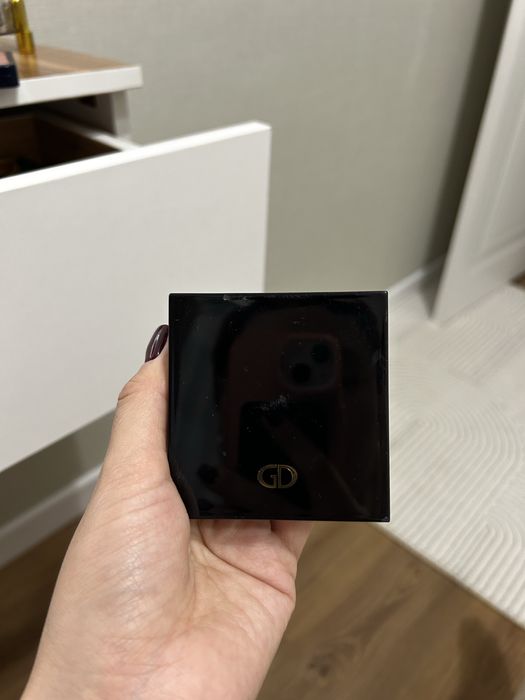 Бронзер. Контур для лица