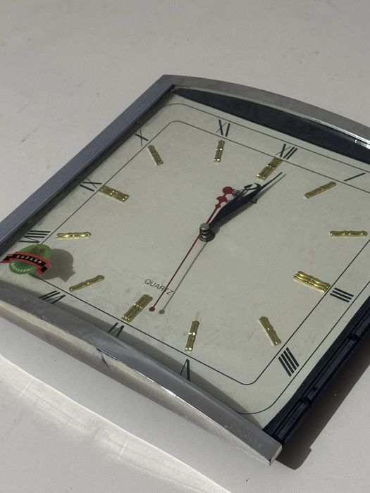 Часы настенные СССР и китай