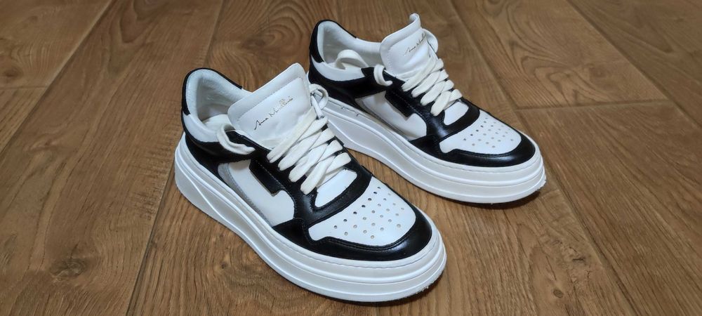 Кожени спортни обувки