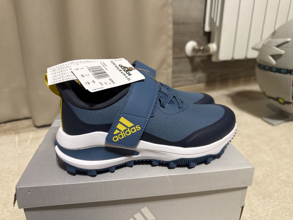Нови детски маратонки adidas fortarun atr номер 34 и 35
