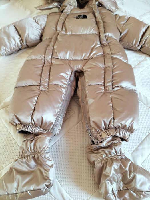 Продается детский комбинезон