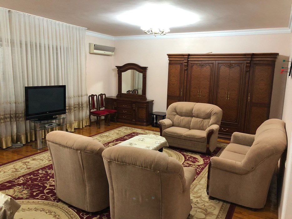 3/1/4  Яккасарой  Ракат махалля  140 м2