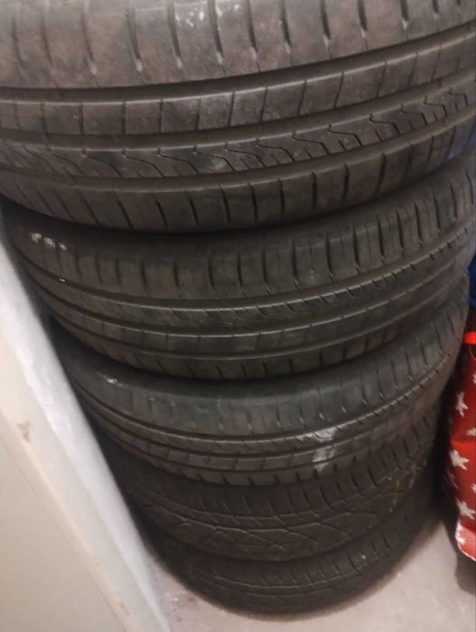 Продажба на 4 броя летни гуми