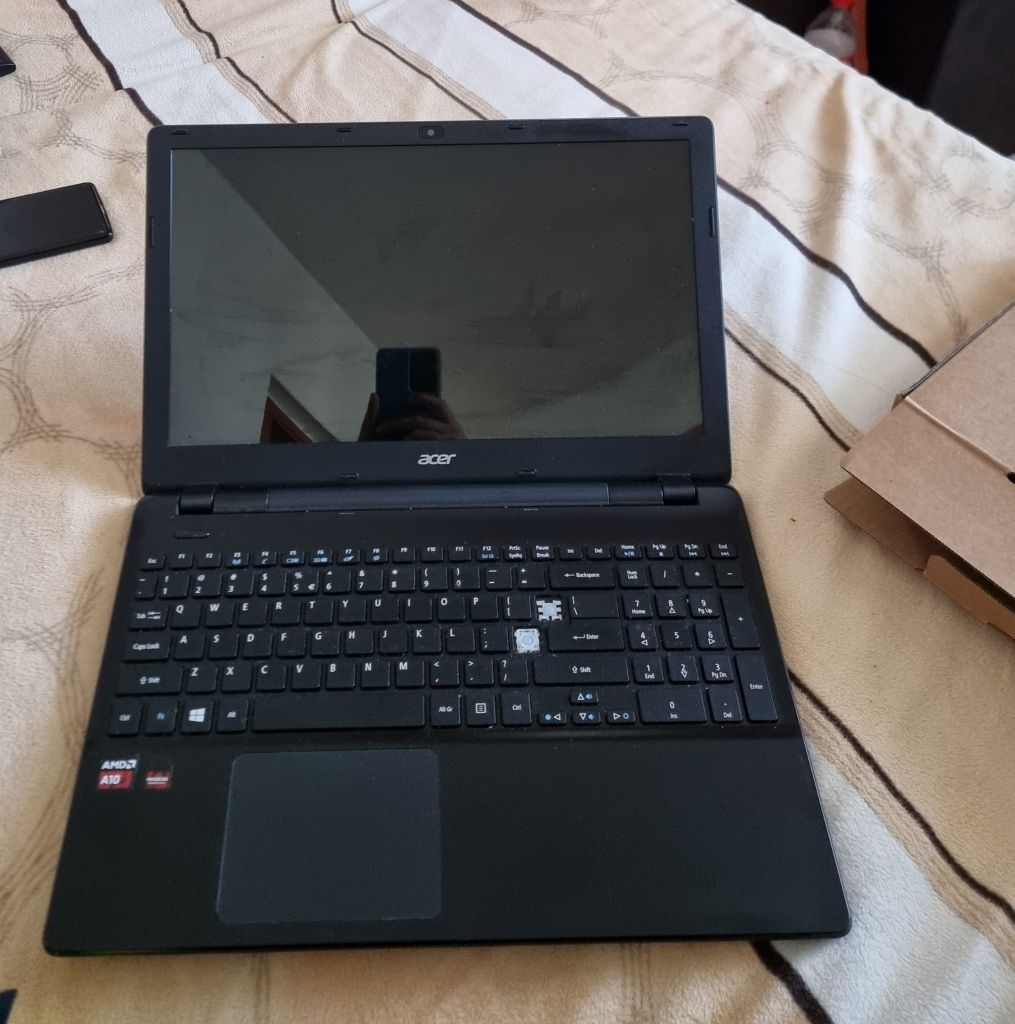 Laptop Acer E5-551