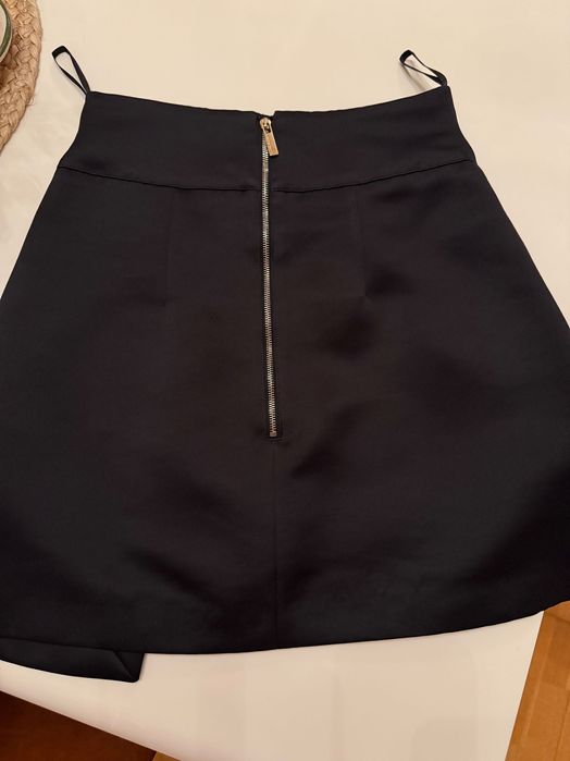 Пола  Elisabetta Franchi размер XS/38 и пола Levis размер S