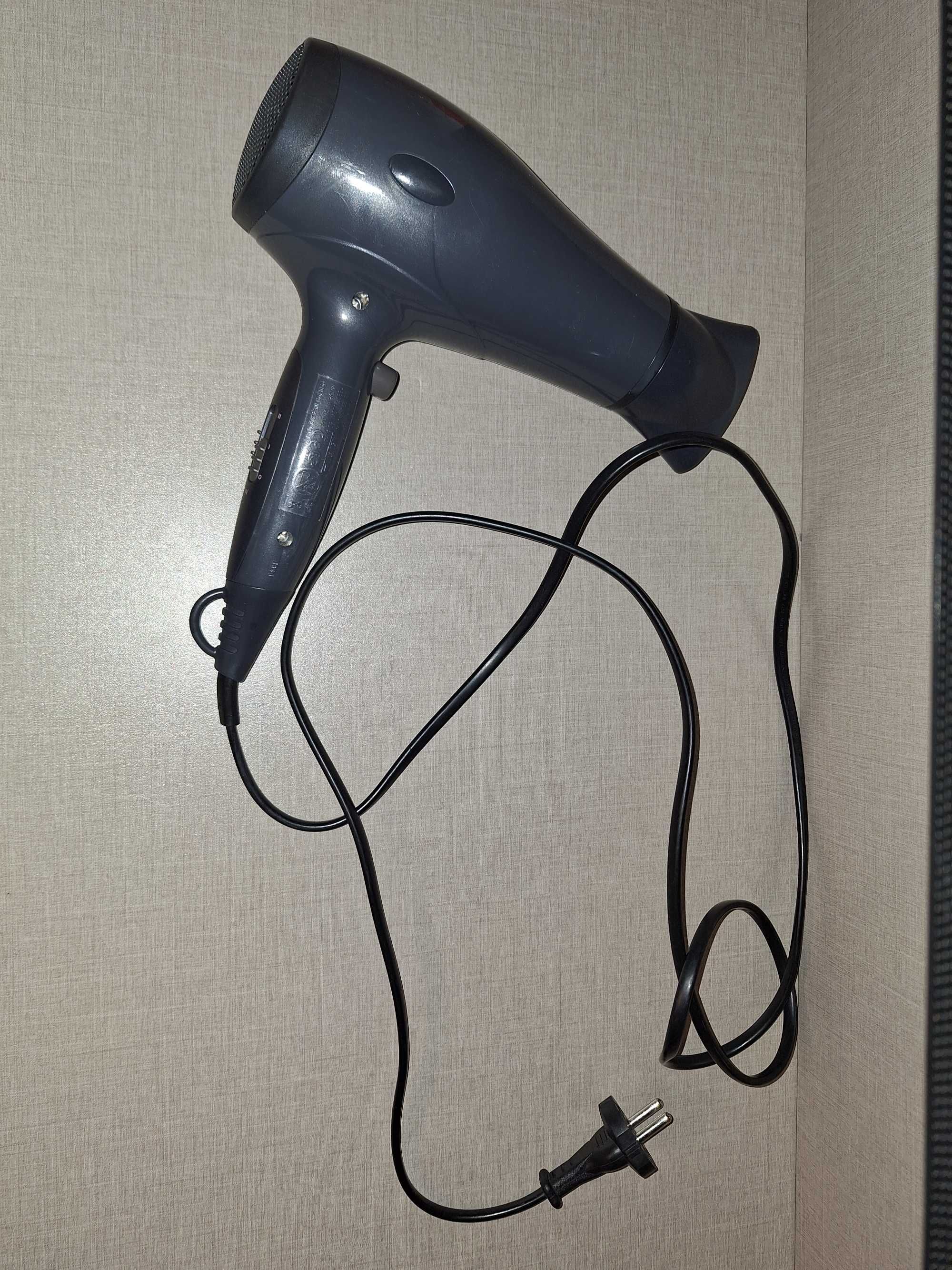 Сешоар Philips Salon Dry Active ION с приставка