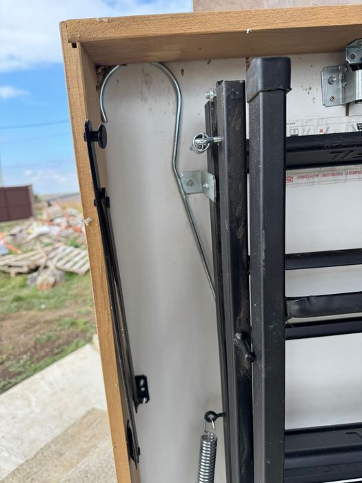 Scară metalică retractabilă pentru pod 70x110 – aproape nouă