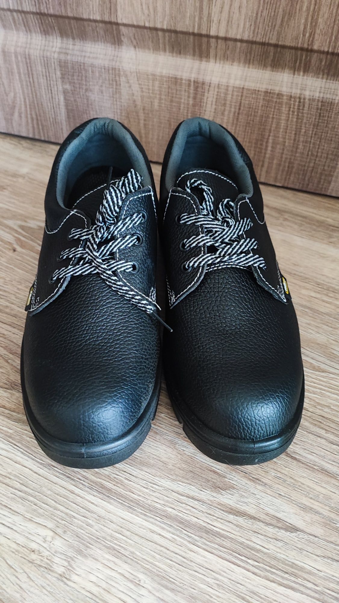 Мъжки обувки Safety shoes 44 номер
