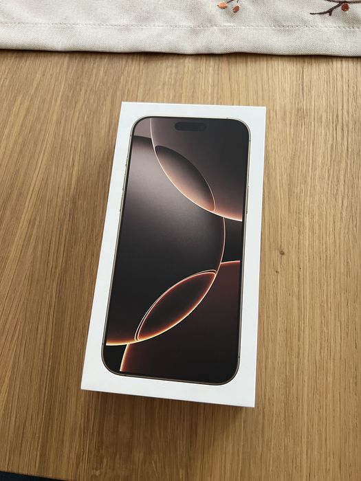 IPhone 16 Pro Max 512GB 100% капацитет на бетарията с гаранция 1г.