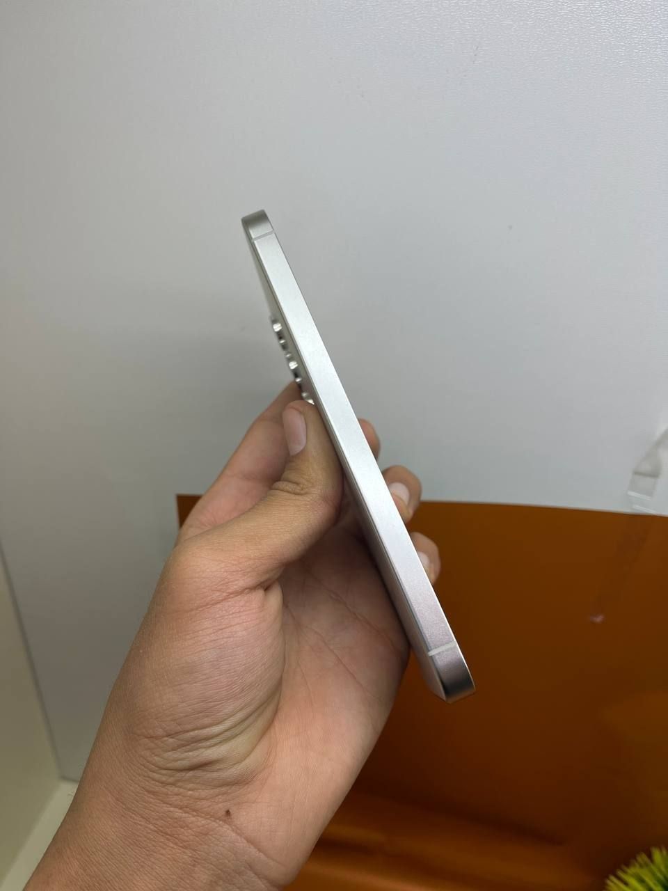 Samsung S24 plus xotirasi 8/256GB