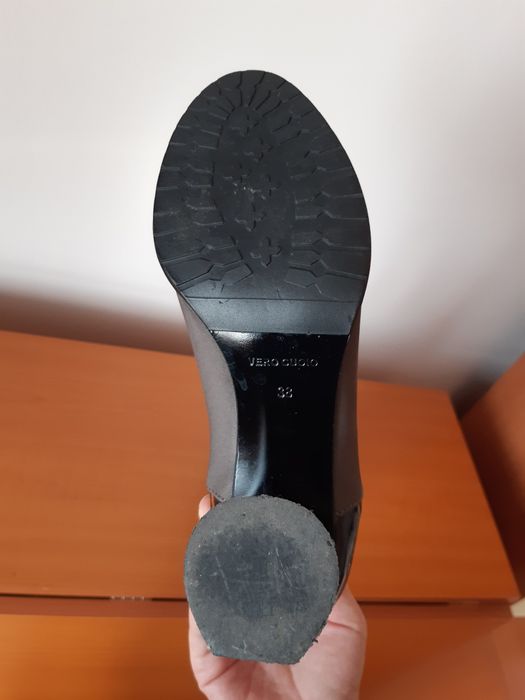Botine din piele naturala