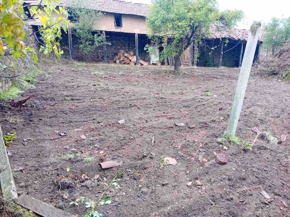 Продава се парцел в с. Крумово –  от собственик