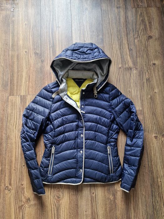 Страхотно дамско пухено яке TOMMY HILFIGER размер S