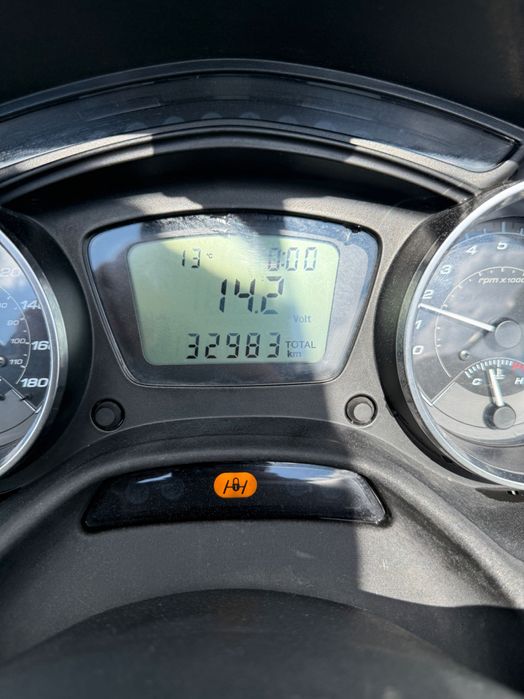 Piaggio mp 3 hpe  500 se conduce categoria B