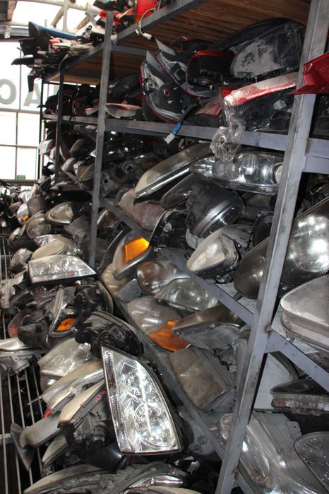 фар / фарове втора употреба за автомобили