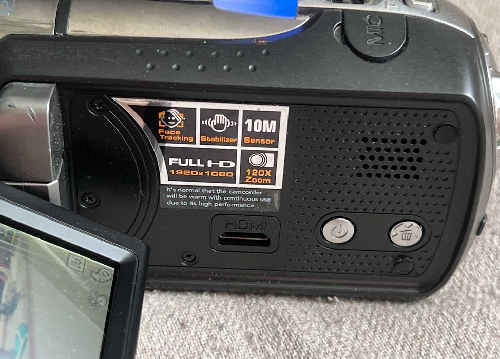 Camera video digitală Aiptek VAZ2S Full HD 10MP defectă pentru piese