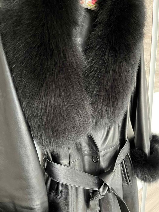 Палто от естествена кожа и естествен косъм