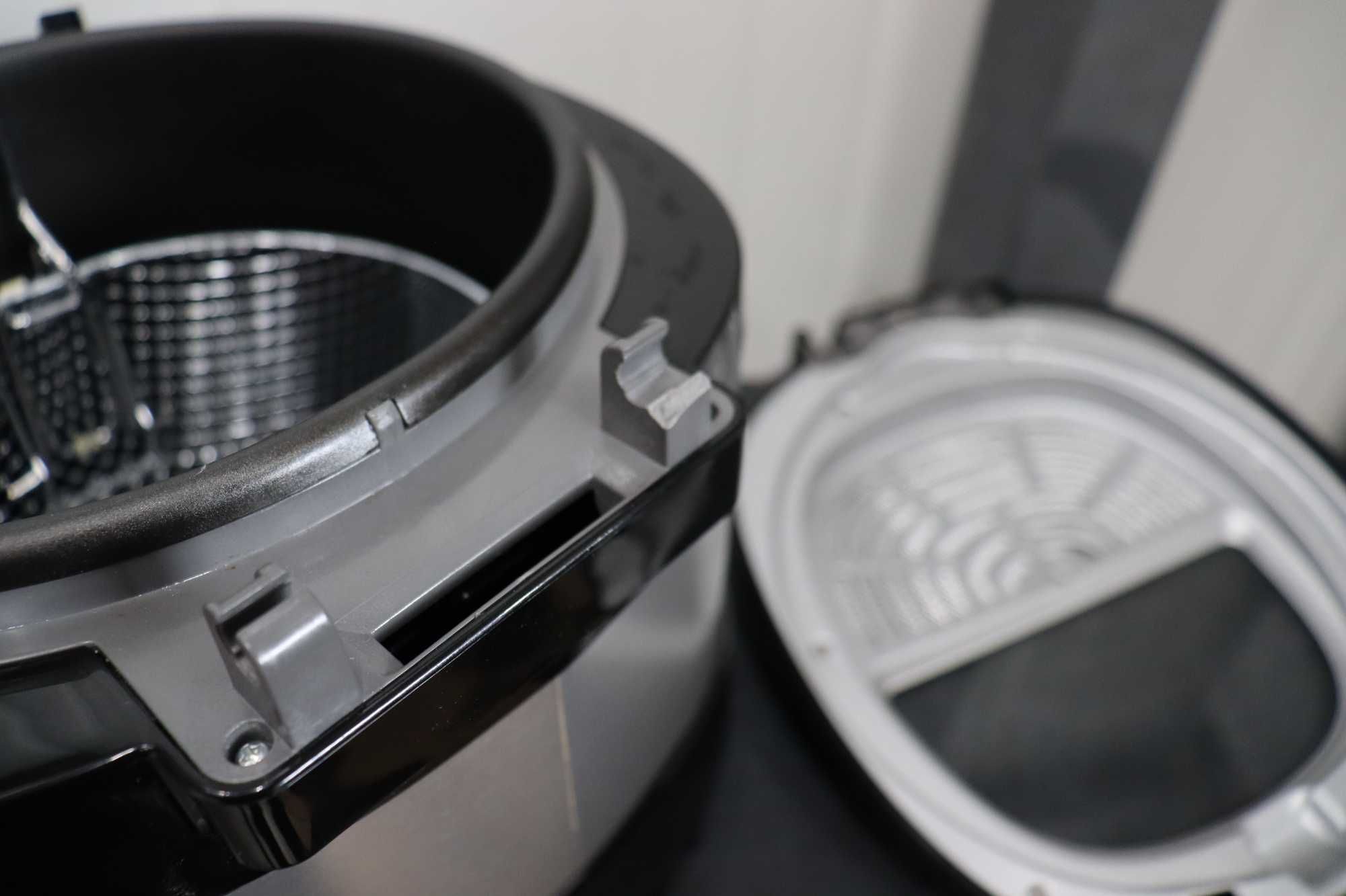 Фритюрник Tefal Uno M FF215D 1600W 1кг, Прозорец, с лек ДЕФЕКТ