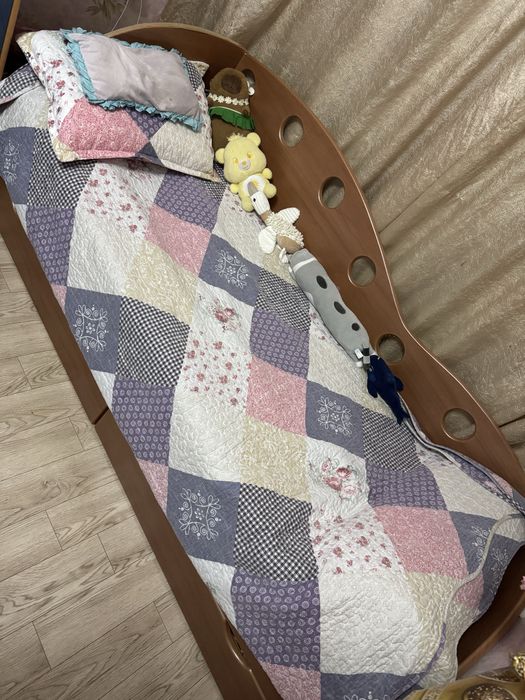 Продам кровать