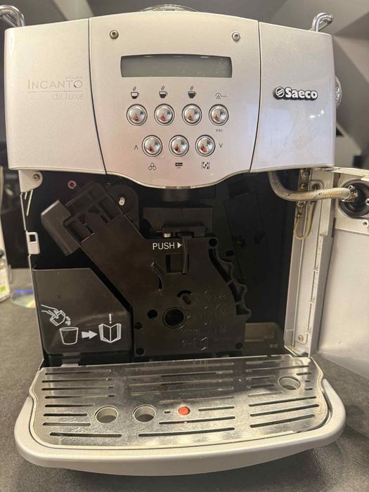 Saeco Incanto Кафемашина