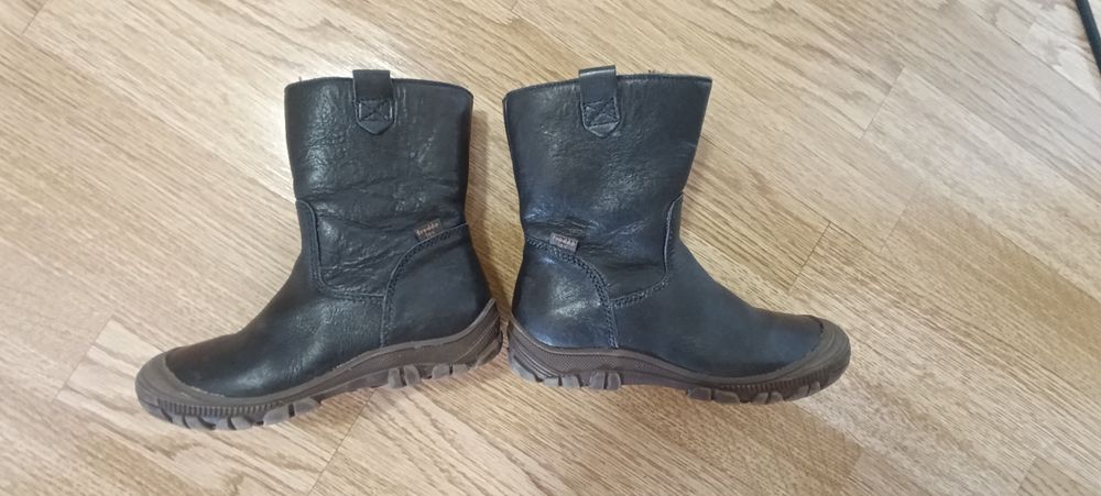 Ботушки от естествена кожа за дъжд и сняг