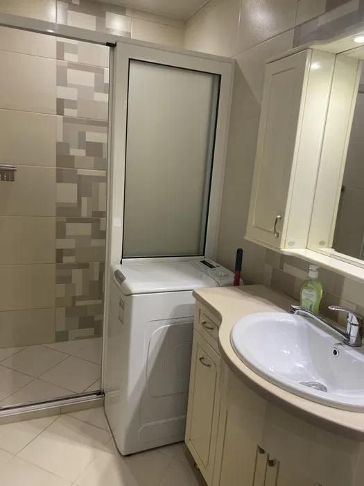 Дава се под наем Тристаен апартамент в Варна, Център - 90 кв.м за 800 € - Снимка #8