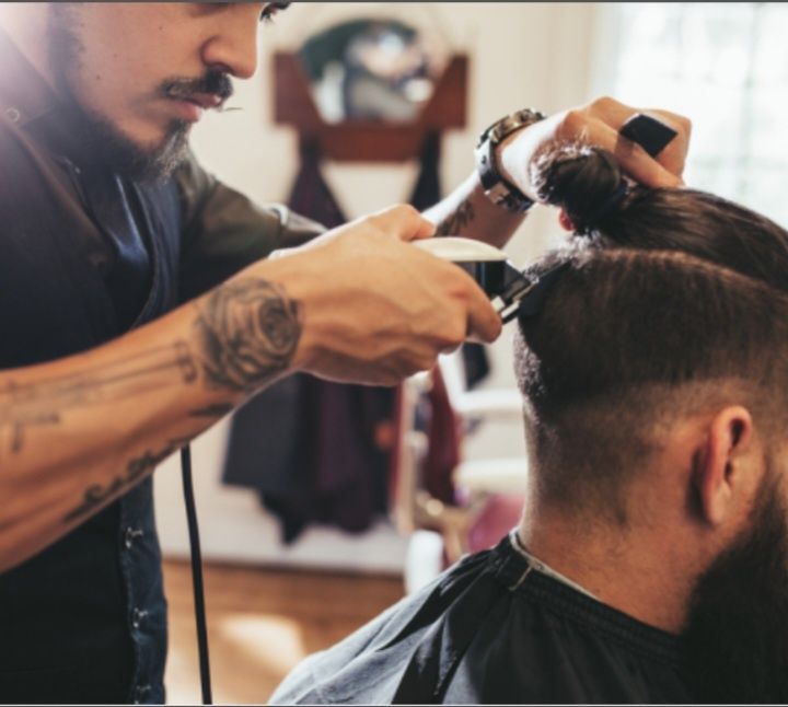 Barbershop - frizer la tine acasă.