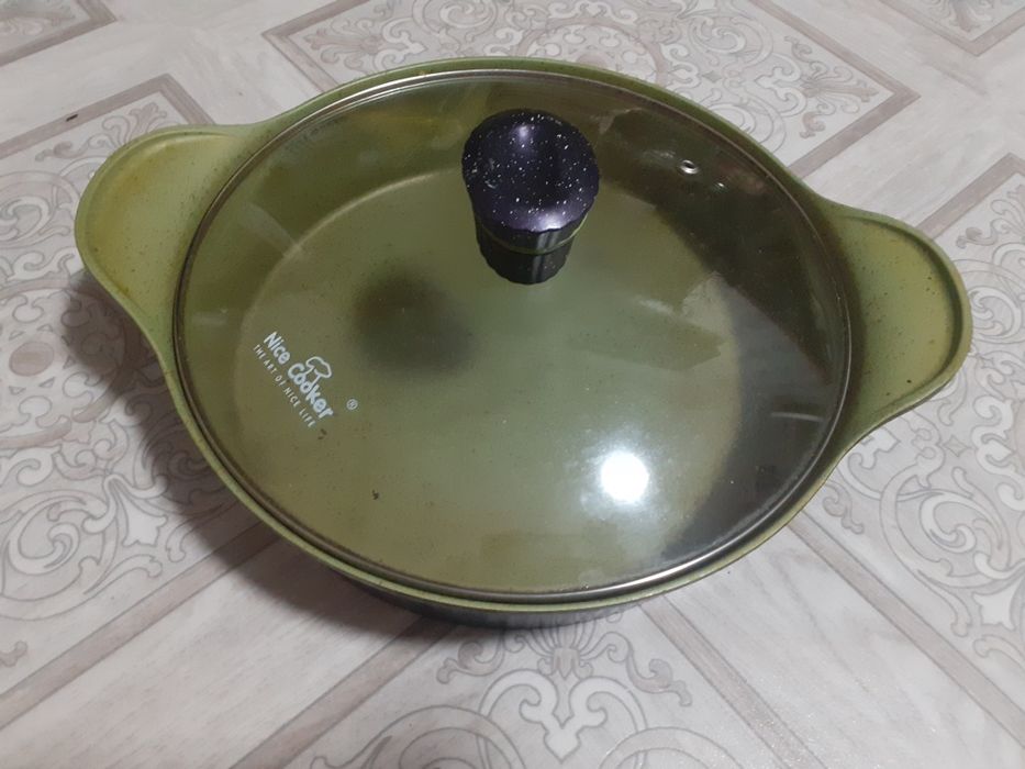 Продам сковородку в отличном состоянии цена 5000