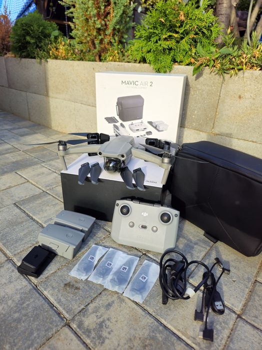 Drona DJI Mavic Air 2 Fly More Combo