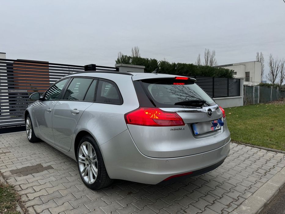 Opel Insignia 2.0 CDTI Euro 5.in stare foarte bună de funcționare