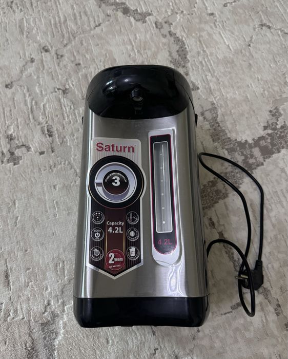 Продаю термопот Saturn 4.2 л — отличное состояние!