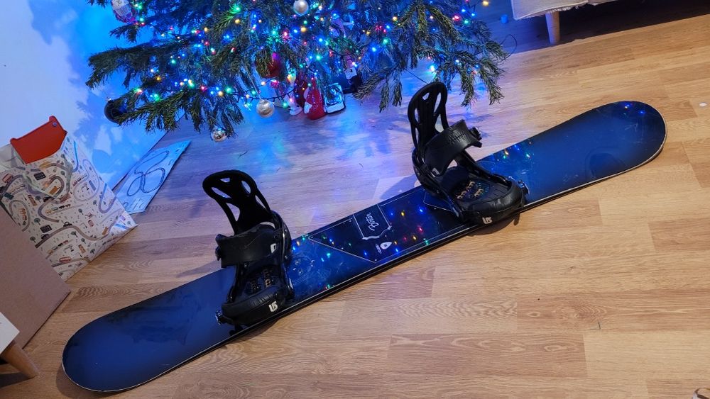Placa snowboard Burton 161 cu legături Burton